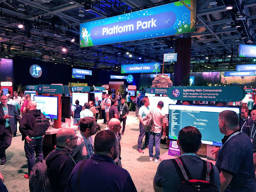 Photo of the Platform Park zone with attendees looking at product demos